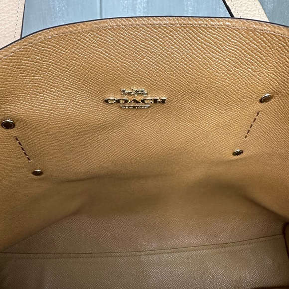 Coach Charlie Medium Carryall 25137 LI/Beechwood - Picture 9 of 11